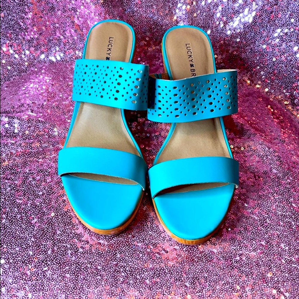 Lucky Brand Women Hills.